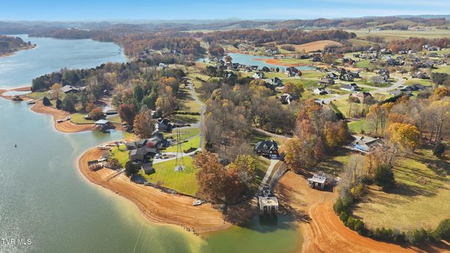 290 Candy Creek Private Drive, Blountville, TN 37617