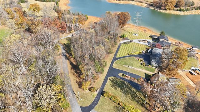 290 Candy Creek Private Drive, Blountville, TN 37617