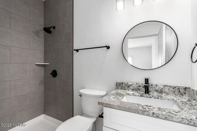 244 S Richmond Drive, Vail, AZ 85641