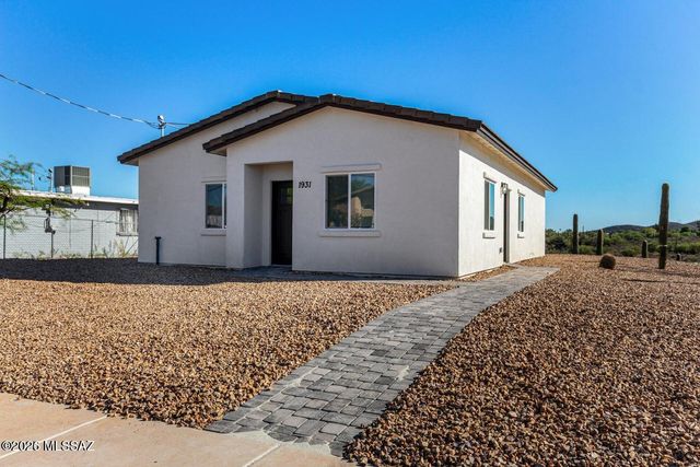 244 S Richmond Drive, Vail, AZ 85641