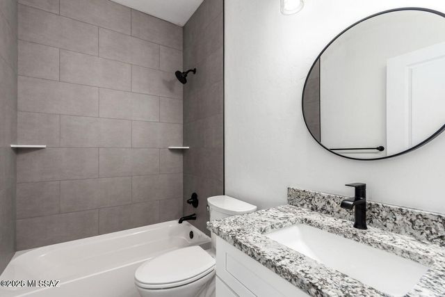244 S Richmond Drive, Vail, AZ 85641