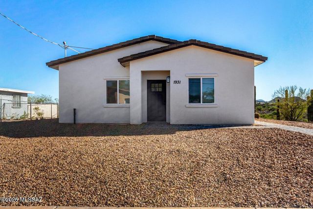 244 S Richmond Drive, Vail, AZ 85641
