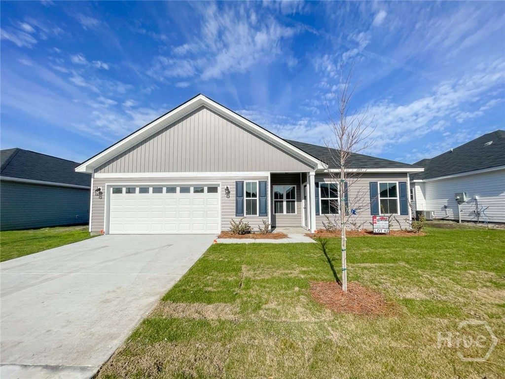 62 Calhoun Way NE, Ludowici, GA 31316