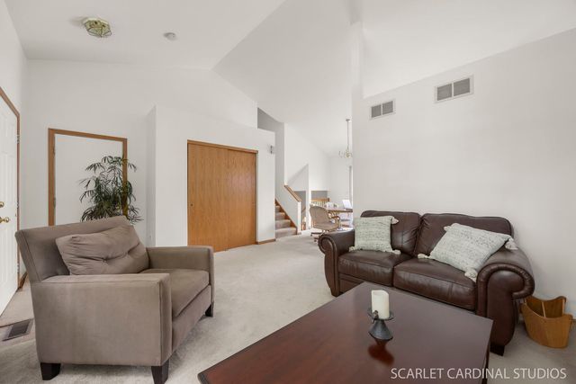 664 Birchwood Drive, Bolingbrook, IL 60490