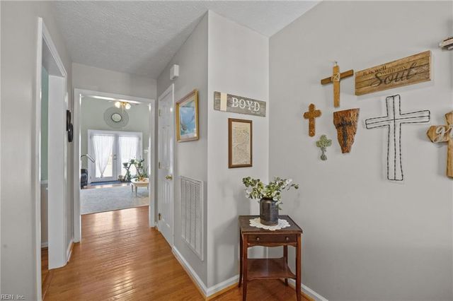 15236 W Ashby WAY, Carrollton, VA 23314