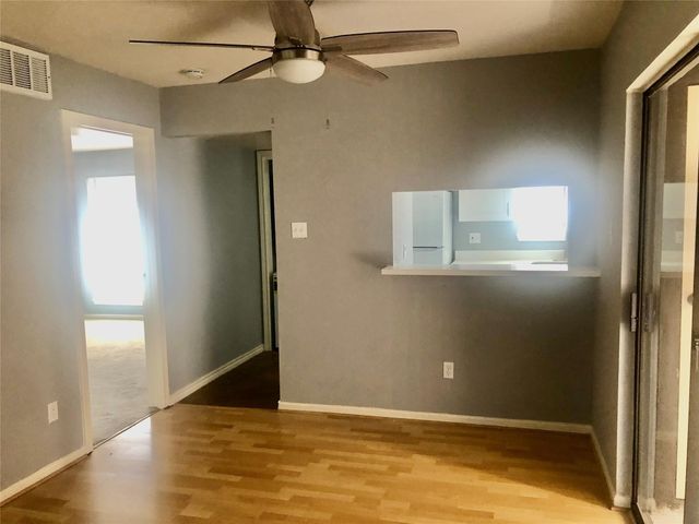3150 Walnut Bend Lane 618, Houston, TX 77042