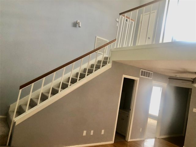 3150 Walnut Bend Lane 618, Houston, TX 77042