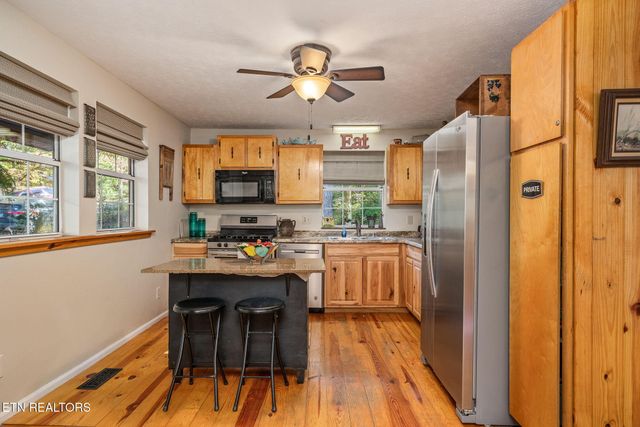 279 Siever Rd, Crossville, TN 38572