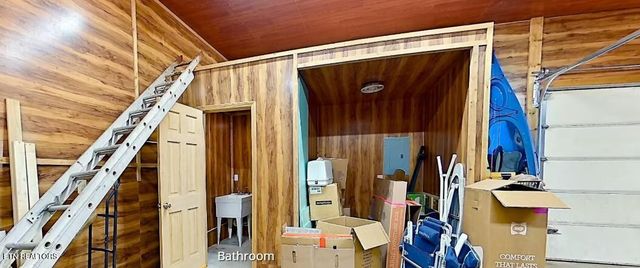 279 Siever Rd, Crossville, TN 38572