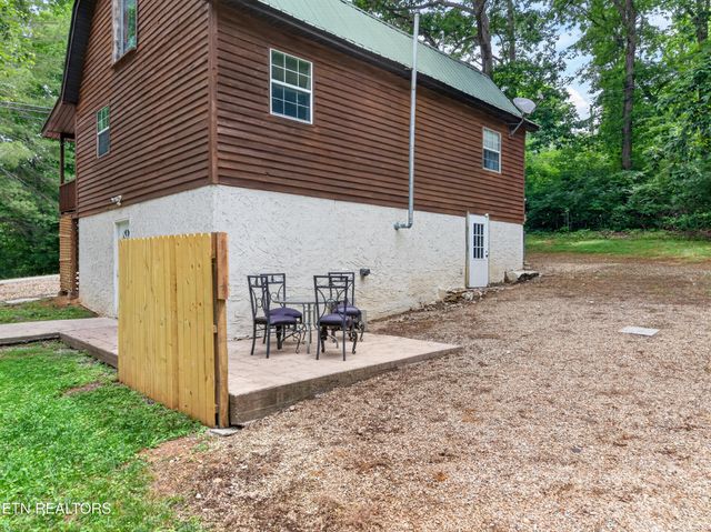 279 Siever Rd, Crossville, TN 38572