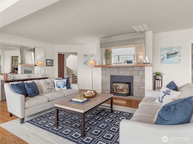 8609 E Caraway Road, Port Orchard, WA 98366