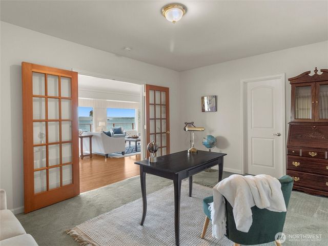 8609 E Caraway Road, Port Orchard, WA 98366