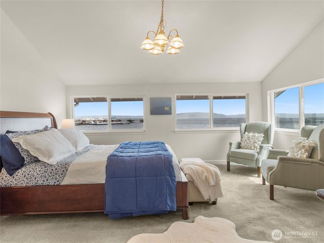 8609 E Caraway Road, Port Orchard, WA 98366