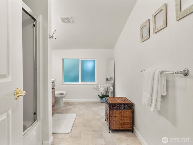 8609 E Caraway Road, Port Orchard, WA 98366