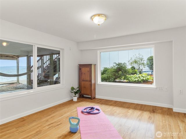 8609 E Caraway Road, Port Orchard, WA 98366