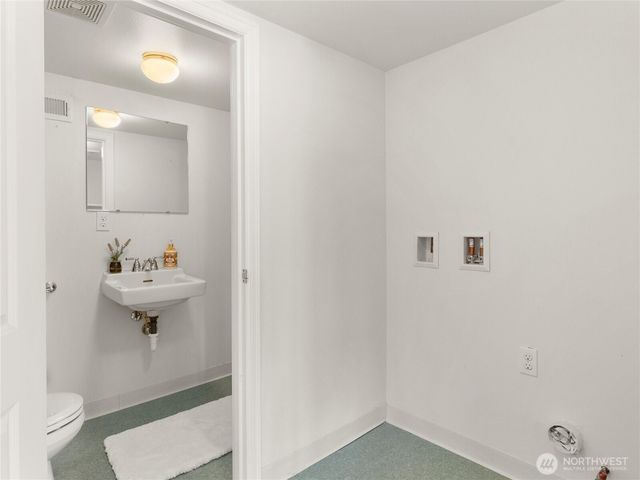 8609 E Caraway Road, Port Orchard, WA 98366