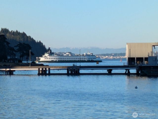 8609 E Caraway Road, Port Orchard, WA 98366