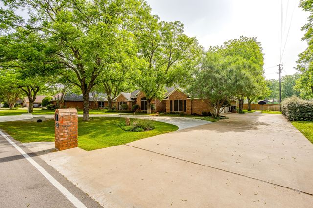 6203 Prospect Hill Drive, Granbury, TX 76049