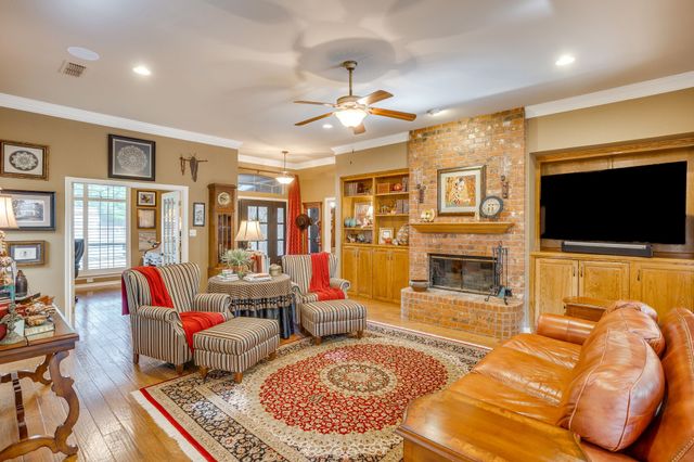 6203 Prospect Hill Drive, Granbury, TX 76049