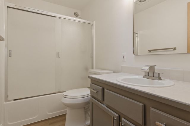 3097 NE Barrington Court, Bend, OR 97701