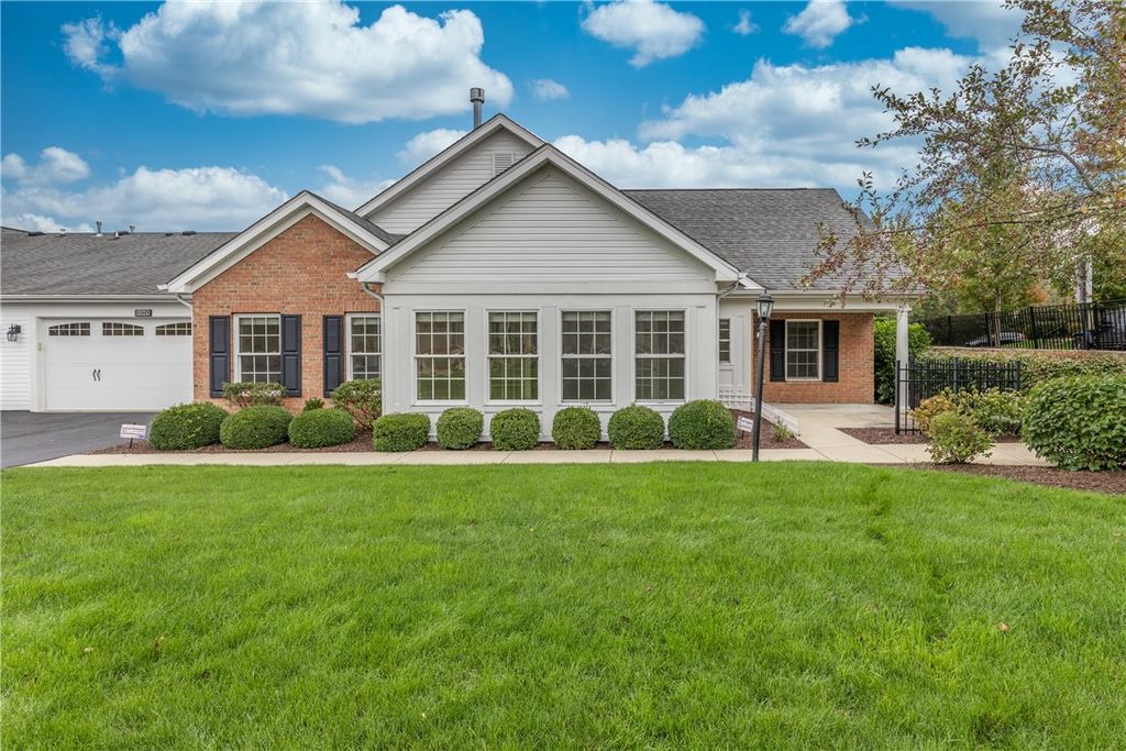 1024 Wealdstone Road, Cranberry Twp, PA 16066