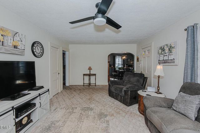 401 Trail One, Burlington, NC 27215