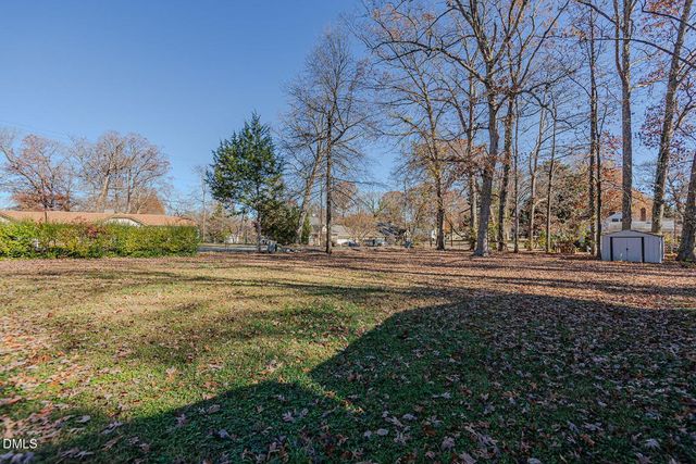 401 Trail One, Burlington, NC 27215