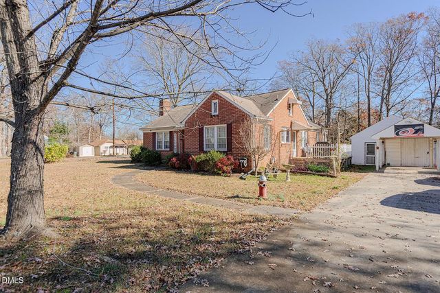 401 Trail One, Burlington, NC 27215