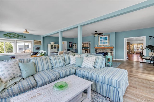 52 Bayview Avenue, Babylon, NY 11702