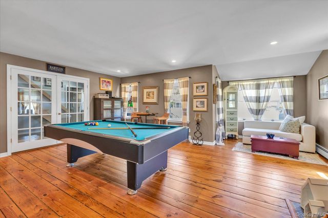 52 Bayview Avenue, Babylon, NY 11702