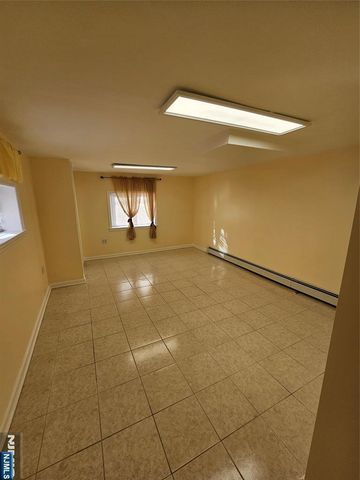 122 Eckel Road house, Little Ferry, NJ 07643