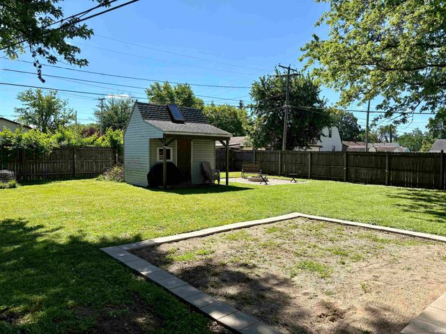 3000 N Reserve Street, Muncie, IN 47303