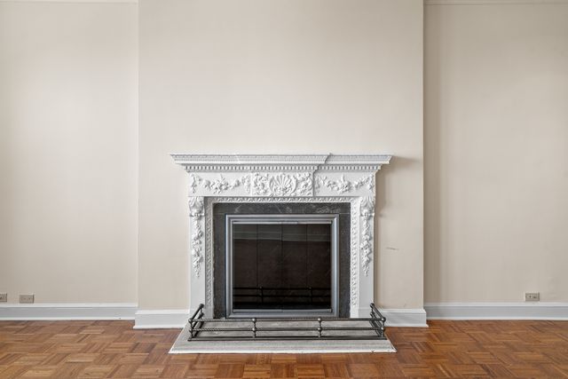 2912 N Commonwealth Avenue 11CD, Chicago, IL 60657