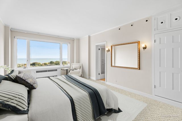 2912 N Commonwealth Avenue 11CD, Chicago, IL 60657