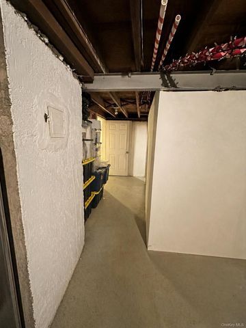 76 Jay Road, Centereach, NY 11720