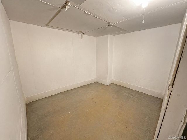 76 Jay Road, Centereach, NY 11720