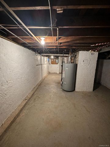 76 Jay Road, Centereach, NY 11720