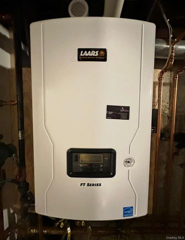 76 Jay Road, Centereach, NY 11720