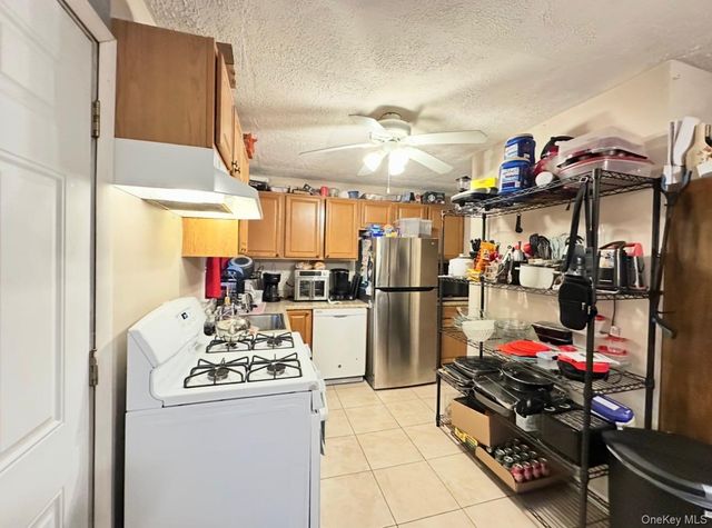 76 Jay Road, Centereach, NY 11720