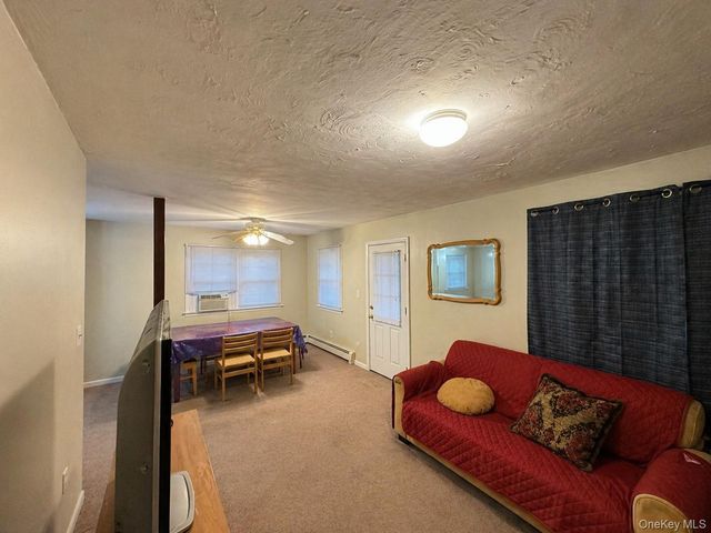 76 Jay Road, Centereach, NY 11720