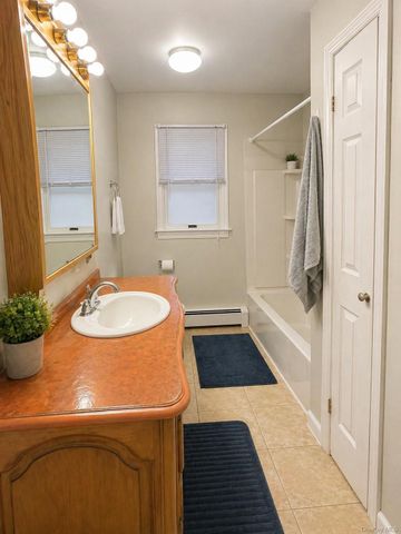 76 Jay Road, Centereach, NY 11720