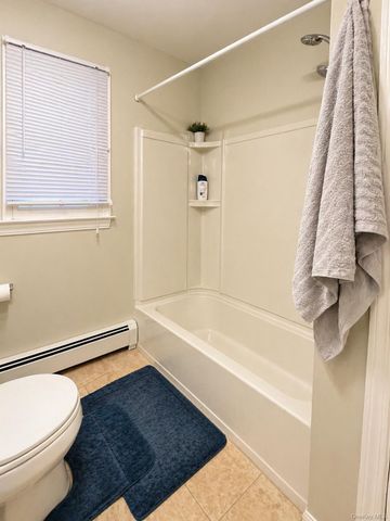 76 Jay Road, Centereach, NY 11720