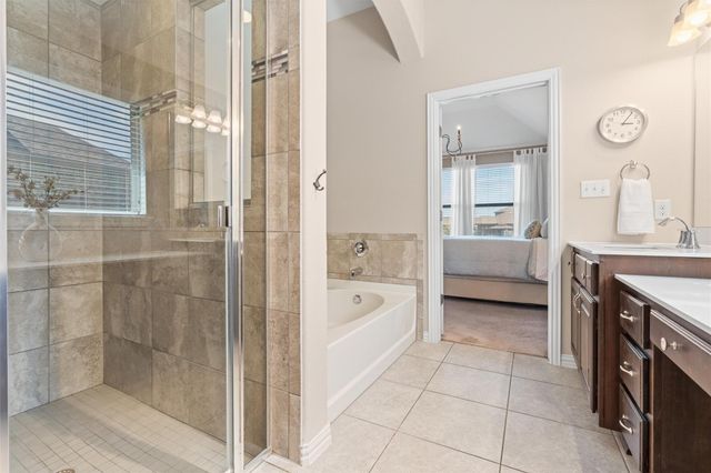 304 Miracle Rose WAY, Liberty Hill, TX 78642