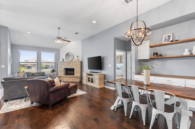 304 Miracle Rose WAY, Liberty Hill, TX 78642