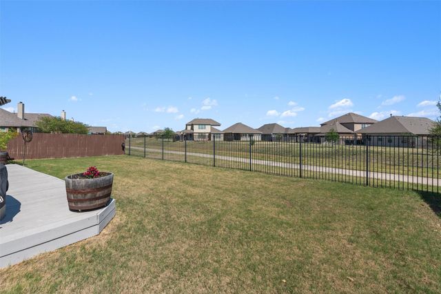 304 Miracle Rose WAY, Liberty Hill, TX 78642