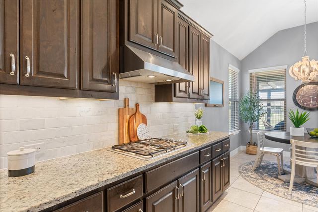 304 Miracle Rose WAY, Liberty Hill, TX 78642