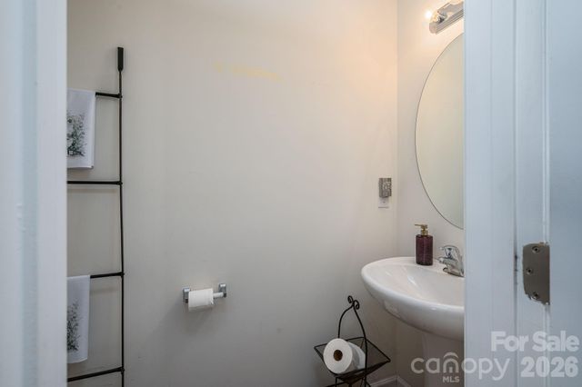 1536 Gaston Mountain Drive, Dallas, NC 28034