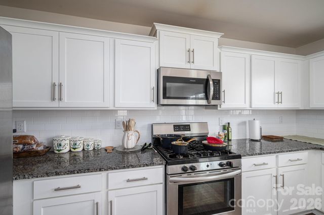 1536 Gaston Mountain Drive, Dallas, NC 28034