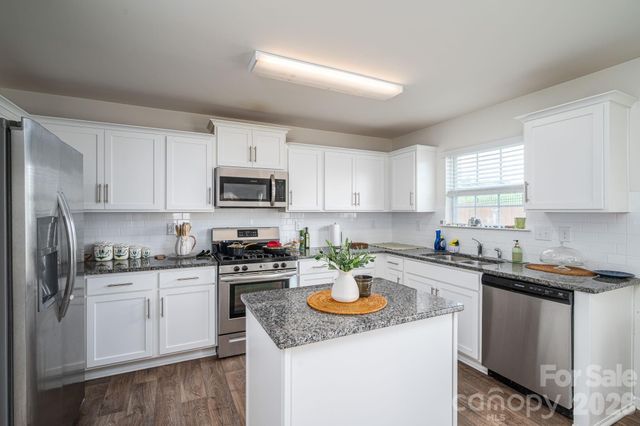 1536 Gaston Mountain Drive, Dallas, NC 28034