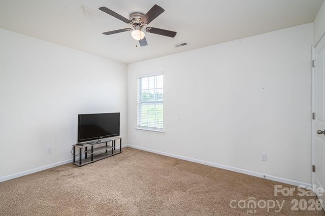 1536 Gaston Mountain Drive, Dallas, NC 28034